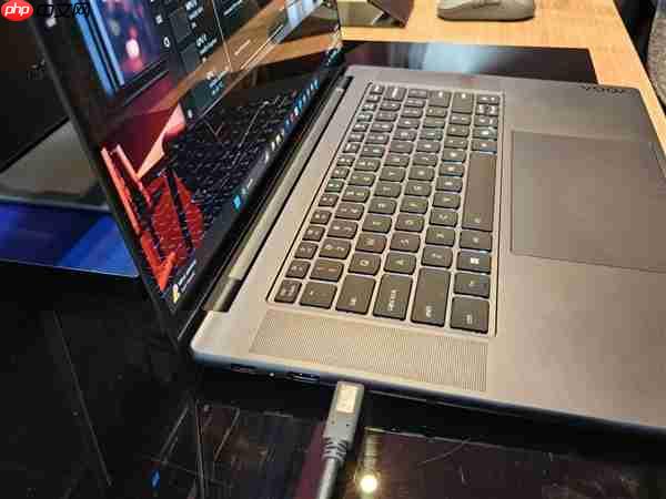 联想YOGA Pro 16 Aura AI元启版发布:3.2K双层OLED屏 亮度1000尼特