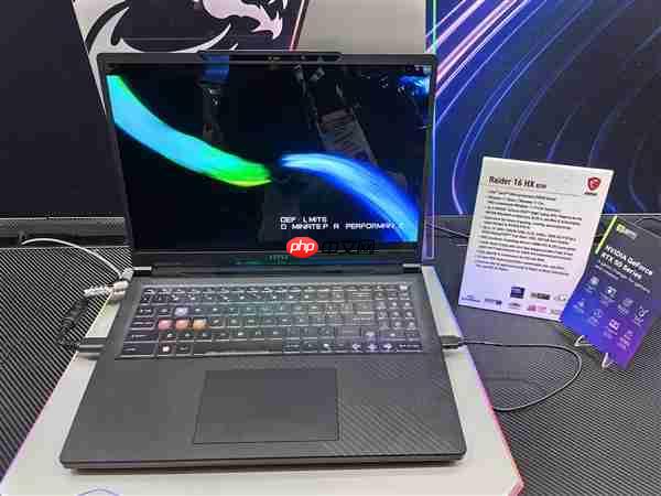 首款性能释放300W游戏本！微星全新泰坦16/MAX亮相：满功耗RTX 5090