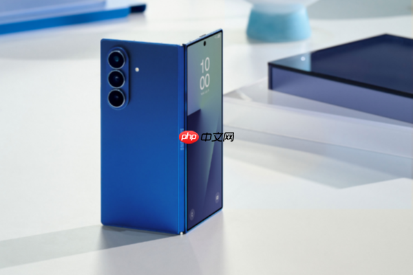 疑似三星全新折叠屏手机曝光!型号“H8” 或为全新形态