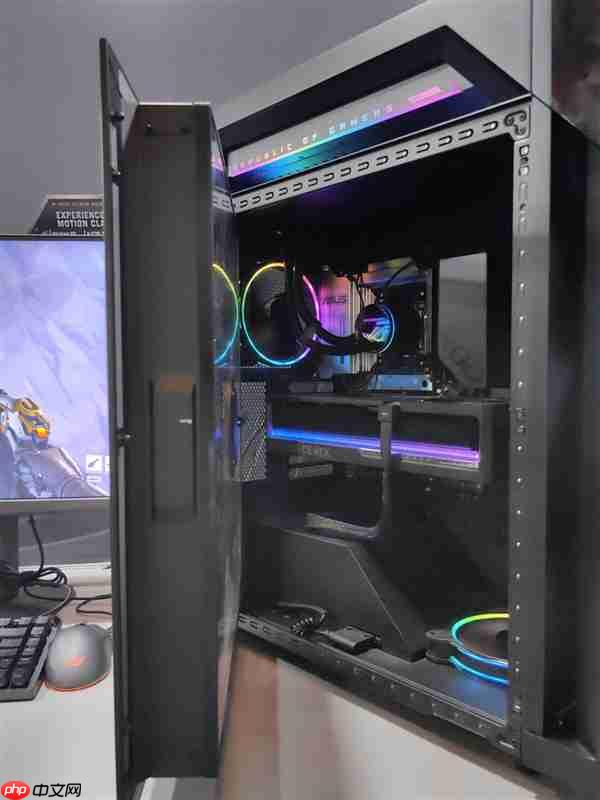 华硕梦幻电竞旗舰！ROG枪神10X台式机惊艳首秀：首创全息投影颜值无敌