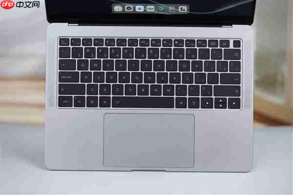 首发自研长江SoC！摩尔线程AIBOOK笔记本图赏