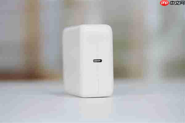 首发自研长江SoC！摩尔线程AIBOOK笔记本图赏