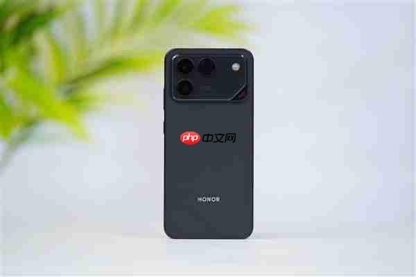 10000mAh巨无霸电池仅2599元起!荣耀WIN RT图赏