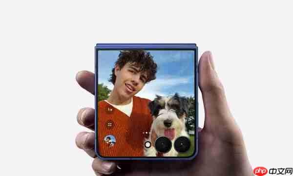 三星Galaxy Z Flip7获CNMO年度评选“掌心折叠旗舰”