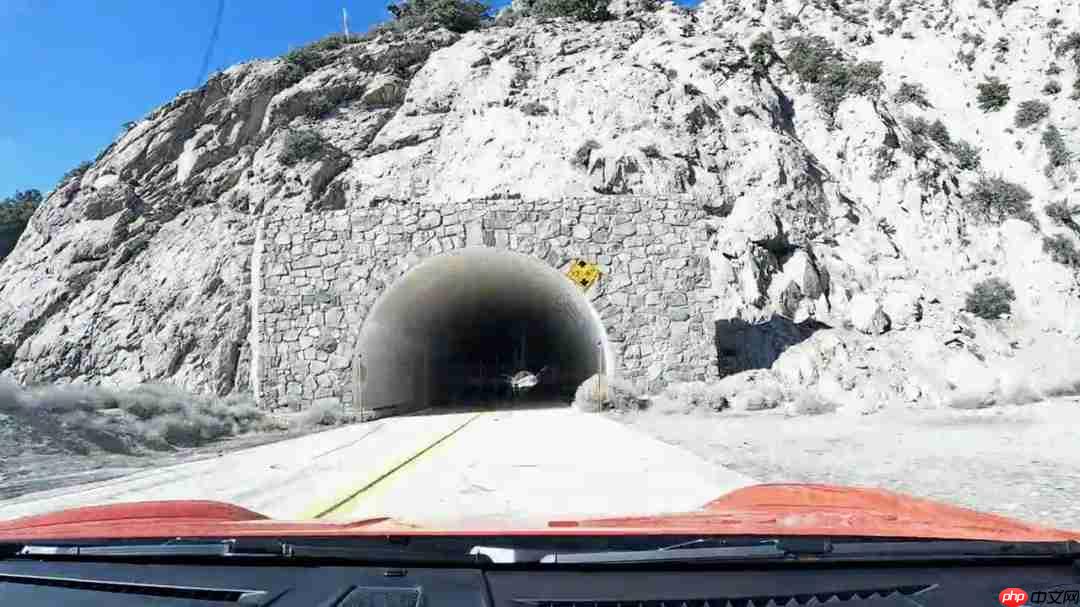 洛杉矶“死亡隧道”！网友开车还原Vince死亡时刻