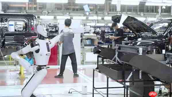 第一具身大模型获21亿元融资,银河通用机器人估值突破200亿