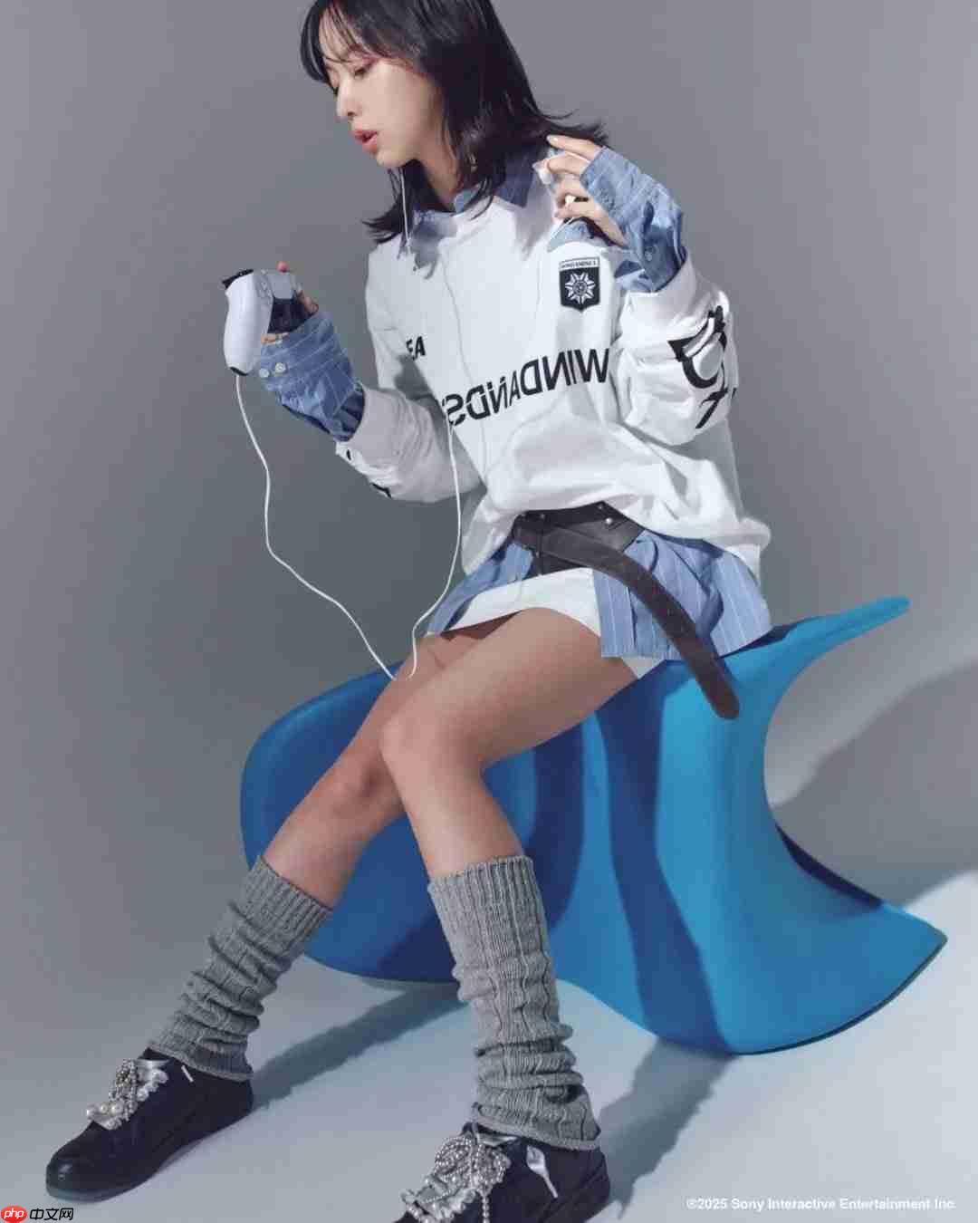 买PS5的钱回来了! 《寂静岭f》主演加藤小夏成为PS品牌大使并发布品牌服装靓照