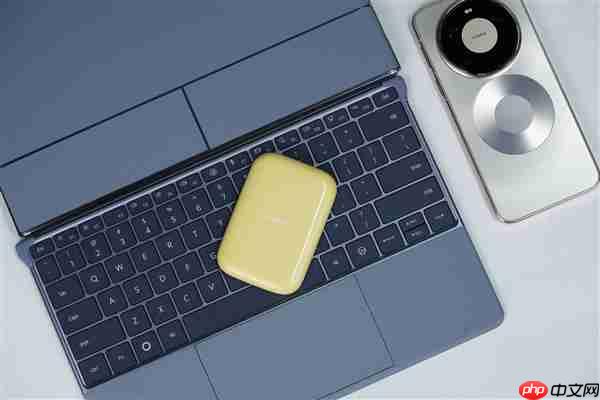 可磁吸绝配iPhone!长江存储致态灵潮流版移动SSD 2TB图赏