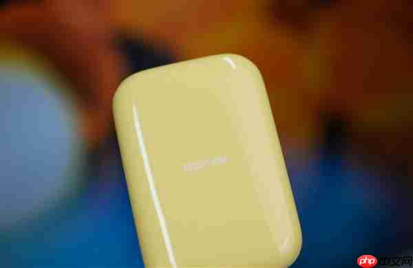 可磁吸绝配iPhone!长江存储致态灵潮流版移动SSD 2TB图赏