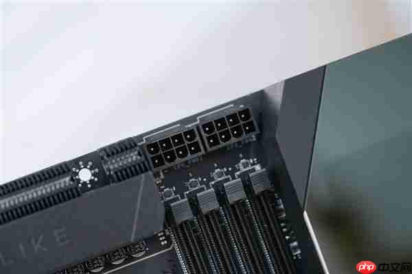 限量1000块！微星MEG X870E GODLIKE X EDITION主板图赏