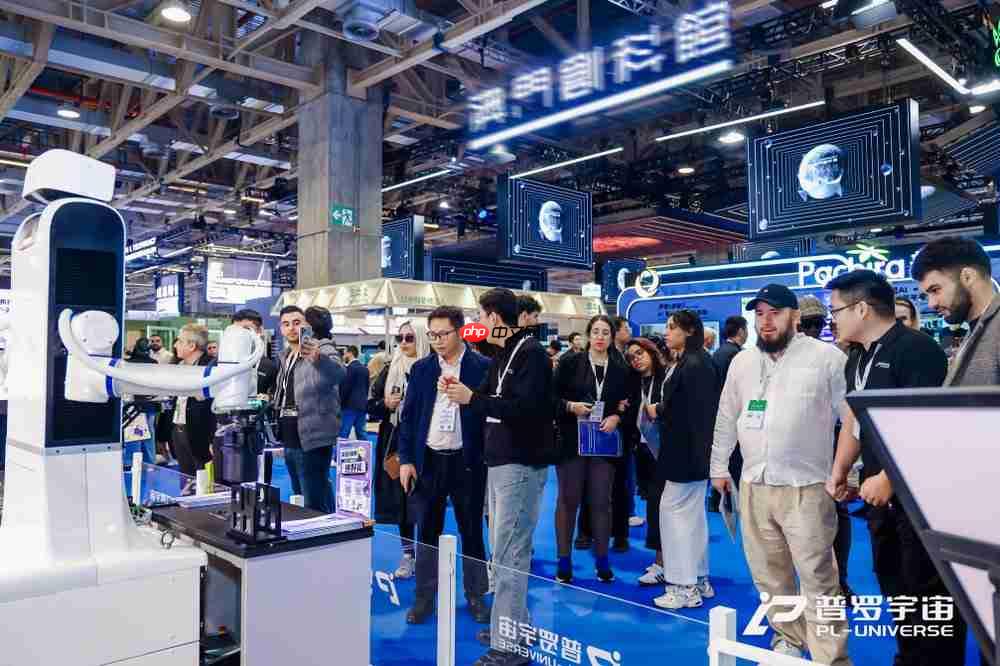 具身智能驱动柔性制造,普罗宇宙AIE2025展示工业新范式
