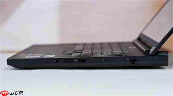 专业OLED超竞屏！联想拯救者Y9000P 2025AI元启游戏本图赏