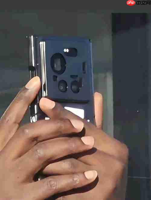 四摄变三摄，小米 17 Ultra真机曝光