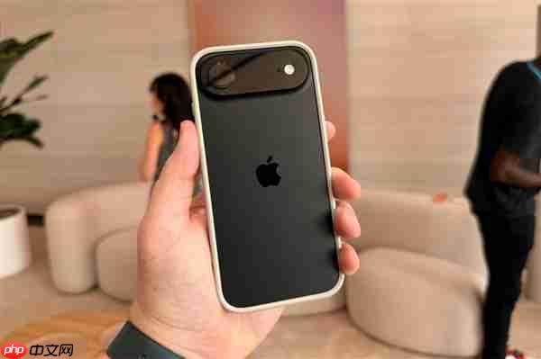 iPhone Air掉链子:苹果方向错了