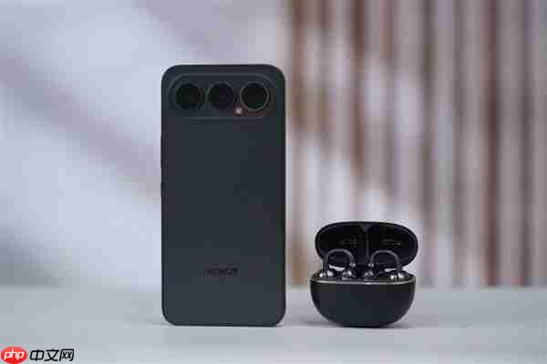 全新横向跑道式设计!荣耀500系列图赏