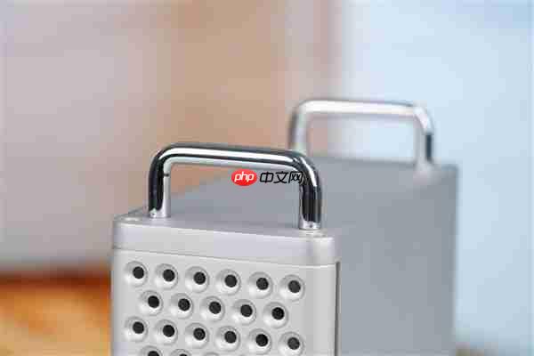 致敬苹果Mac Pro刨丝器!奥睿科Omini Pro迷你机图赏