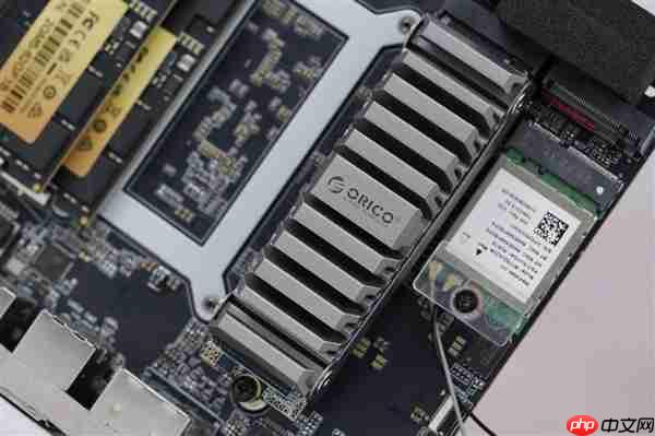 致敬苹果Mac Pro刨丝器!奥睿科Omini Pro迷你机图赏