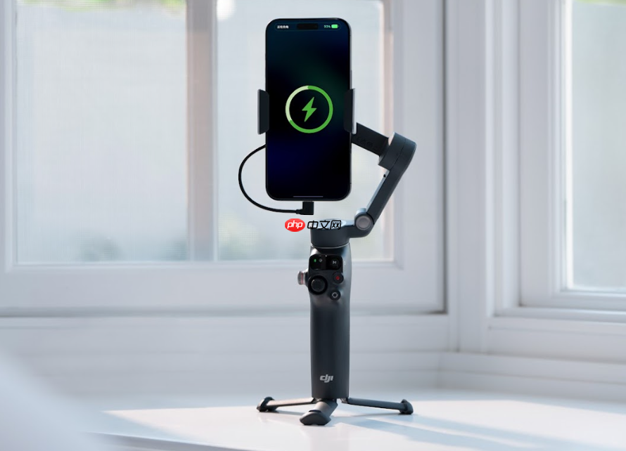 DJI 正式发表全场景精準跟拍手机稳定器 Osmo Mobile 8!