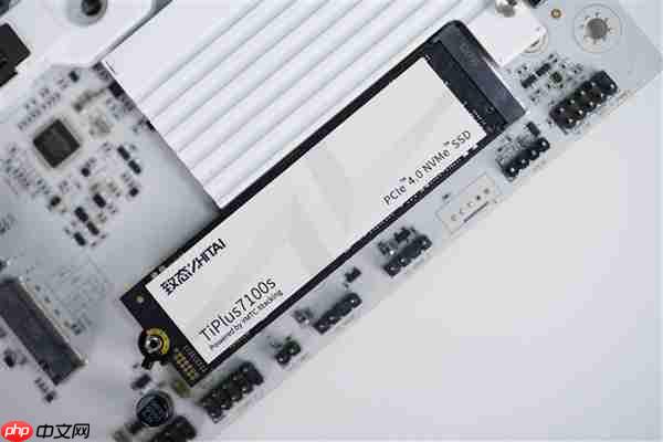 疾速7400MB/s!长江存储致态TiPlus7100s 2TB SSD图赏