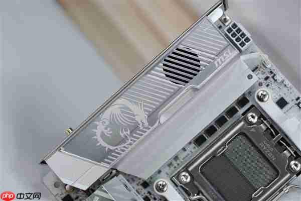 支持10000MT/s内存!微星MPG X870I EDGE TI EVO WIFI主板图赏