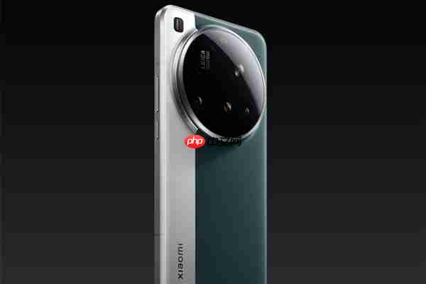 元旦前登场!小米17 Ultra通过认证:顶配支持北斗+天通双卫星