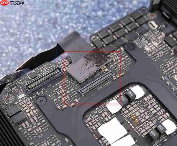 PCIe接口损坏 2万元的RTX 5090原地报废!NVIDIA同意免费换新