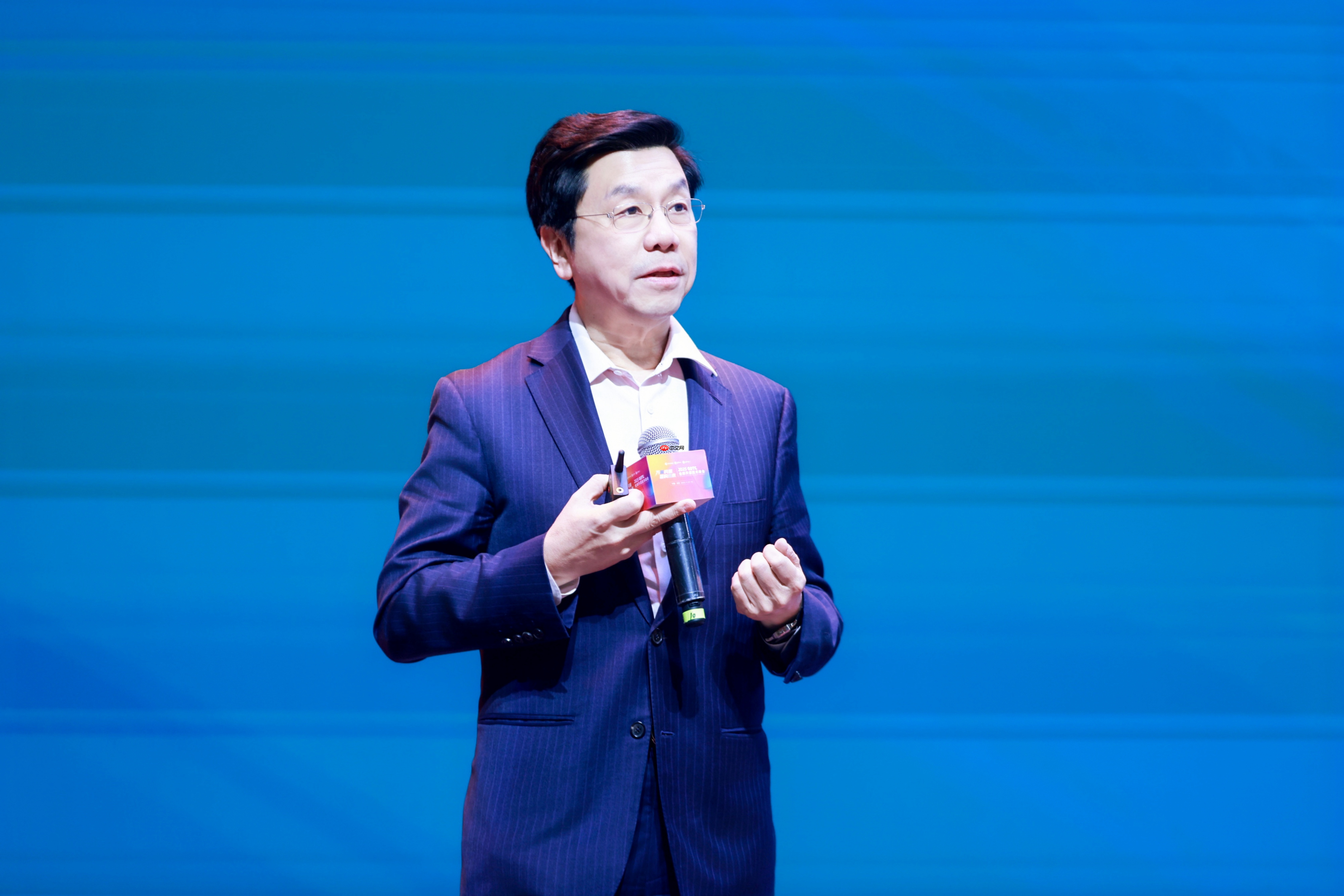 零一万物联合开源中国推出 OAK 平台,目标打造 Agent 世界的“生态适配器”