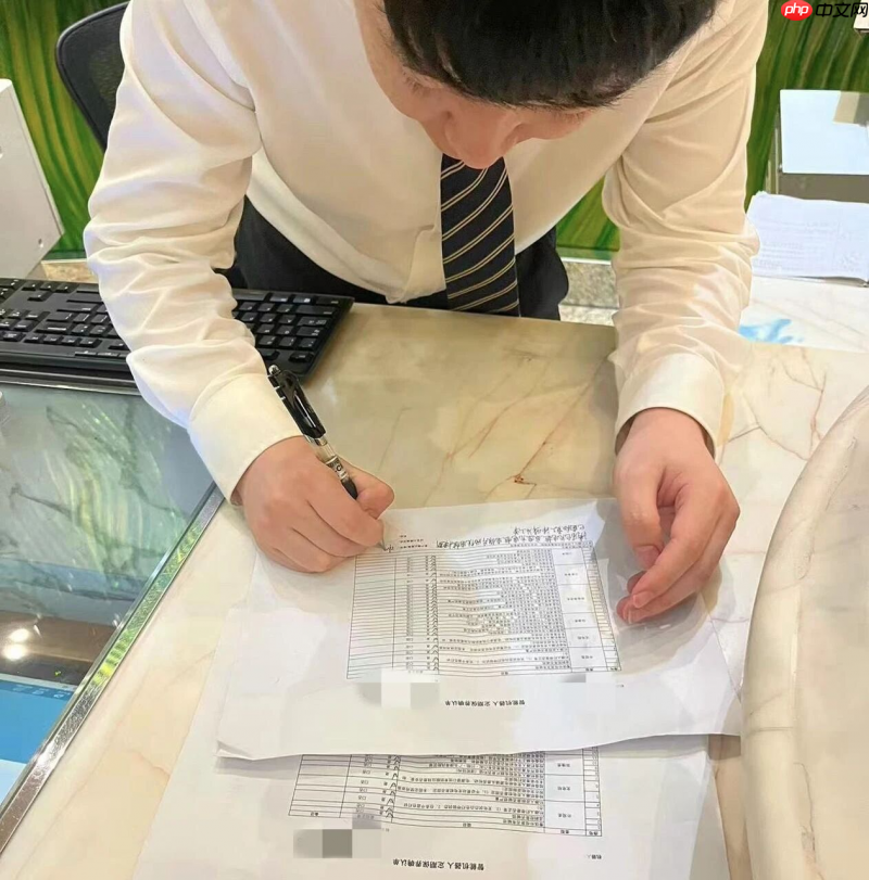 云迹科技机器人健康行：机器人UP迎来专属保养，用心守护酒店智能运营