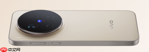 曝vivo X300 Ultra配6.8英寸屏 中端新机测试6.6英寸？