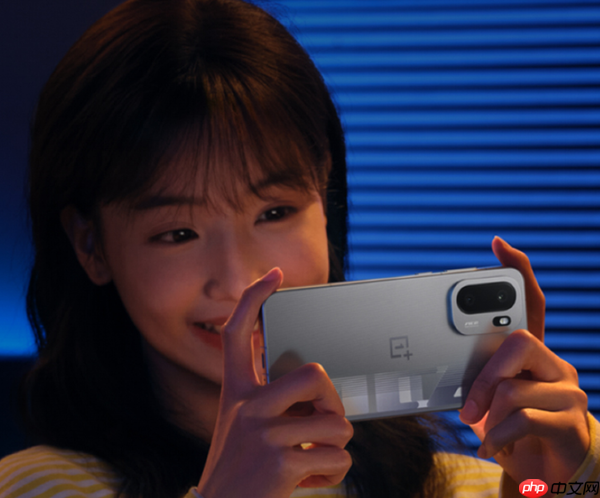 一加Ace 6开售 同档唯一165Hz高刷屏 还有7800mAh电池