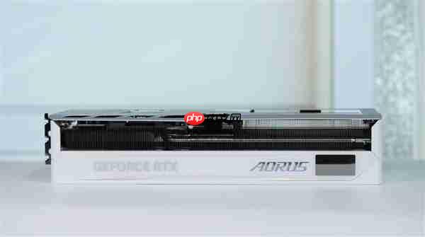 精美纯白设计！技嘉AUROS RTX 5080 MASTER ICE显卡图赏
