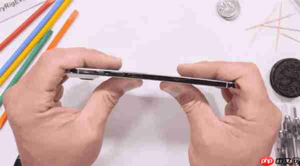 拆完iPhone Air后 我觉得苹果还有牙膏能挤