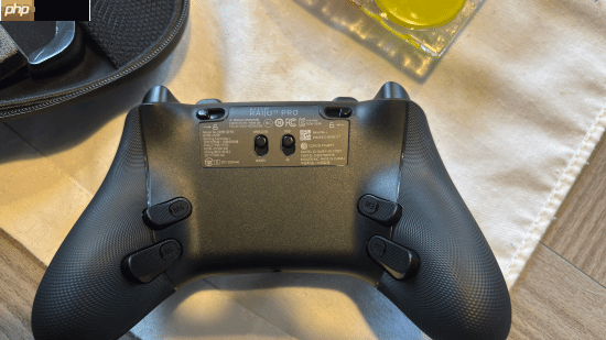 雷蛇飓兽V3专业版手柄获IGN法国8分!贵但值得!