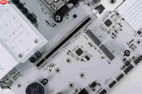 白色高颜值主板!七彩虹CVN B850 ARK FROZEN v14方舟图赏