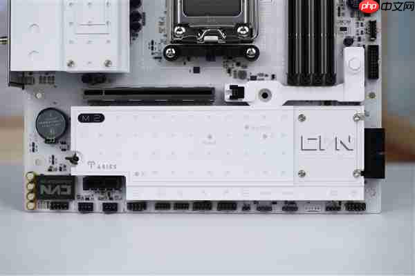 白色高颜值主板!七彩虹CVN B850 ARK FROZEN v14方舟图赏