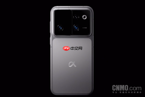 荣耀罗巍:ROBOT PHONE量产计划已排好 明年将发布