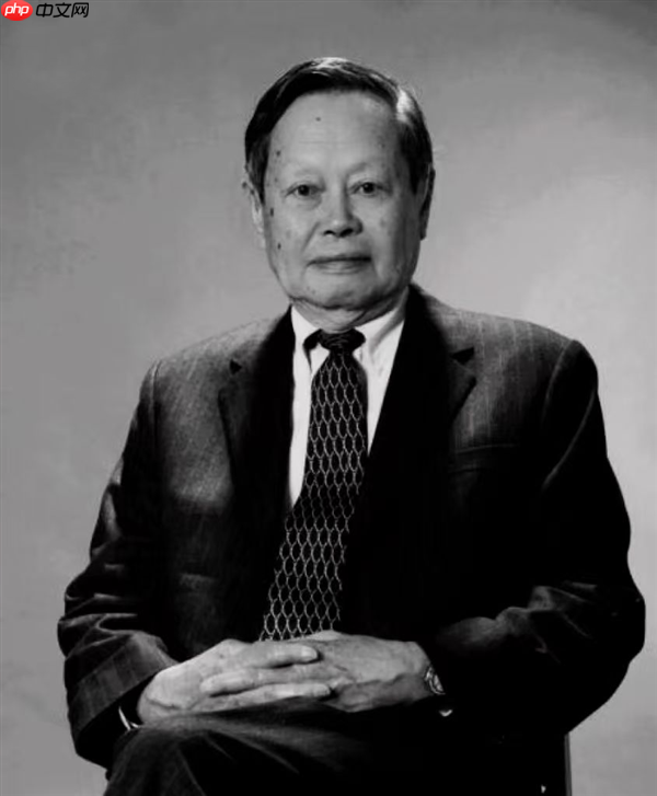 相伴20余年 翁帆撰文缅怀杨振宁:他交出了一份满意的答卷