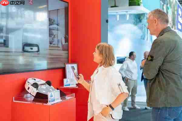 让科技更有温度！石头科技产品适老化持续升级  提升全球用户体验