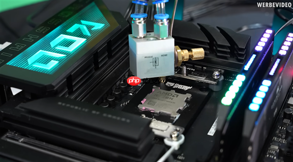 大神玩家动手:9800X3D用上超算的喷雾冷却!可惜不是太完美