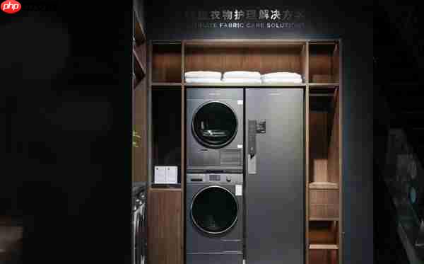 斐雪派克入驻深圳  携手安德马丁共话奢适生活