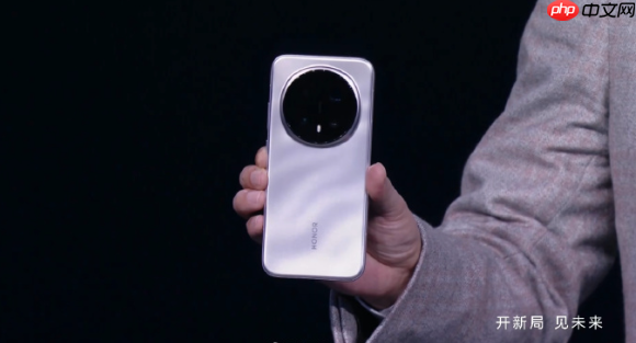 荣耀Magic8系列搭载荣耀AI自然光绿洲护眼屏：行业首发专业级环境光检测