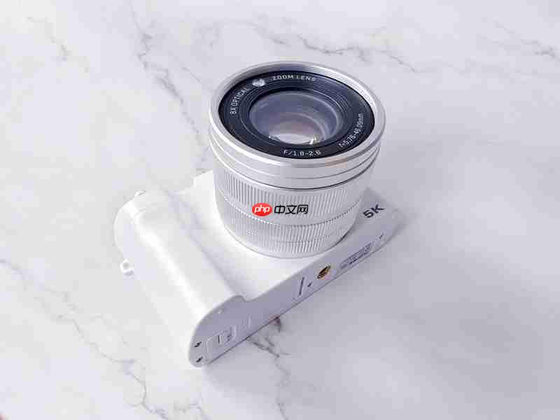 平价也能出大片！彩族C19微单测评：新手入门真香之选！