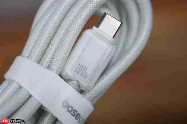 完美适配iPhone17全系快充！倍思同芯充Pro快充充电器套装图赏