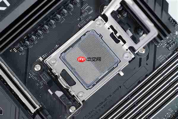 高性价比游戏利器!七彩虹战斧B850M超级黑刃主板图赏