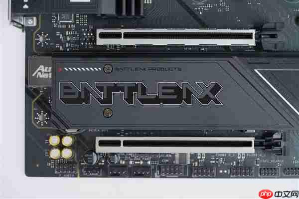 高性价比游戏利器!七彩虹战斧B850M超级黑刃主板图赏