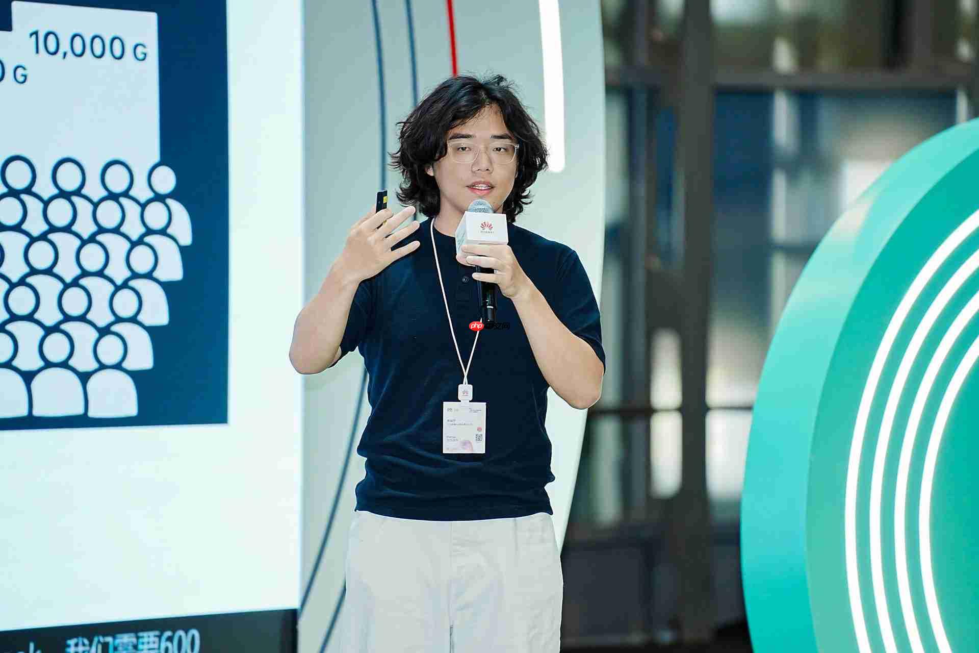 HC2025丨高校创新力量“花开”开发者日，鲲鹏昇腾使能科研创新