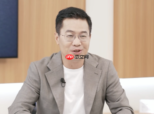 卢伟冰回应小米17系列改名:肯定不是蹭苹果热度!产品升级巨大