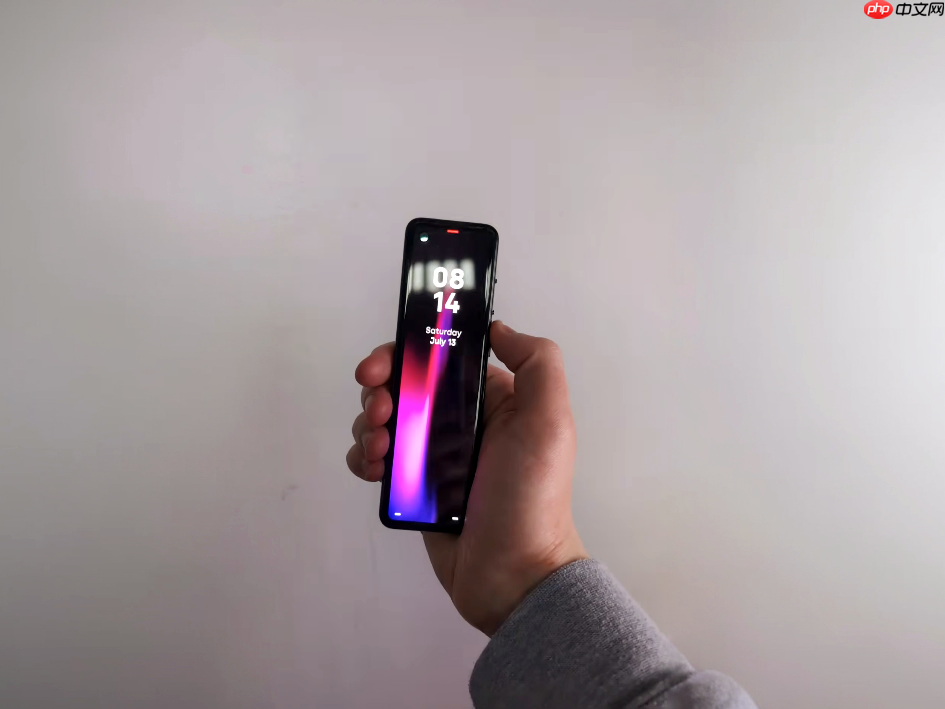 又细又长！这款手机太酷了：安卓之父打造，理念太超前了