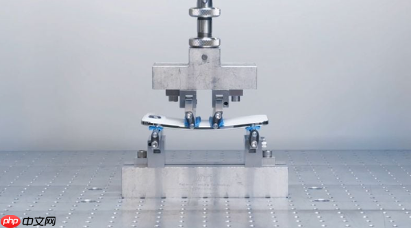 苹果iPhone Air的机身会弯折吗?极端测试揭晓答案