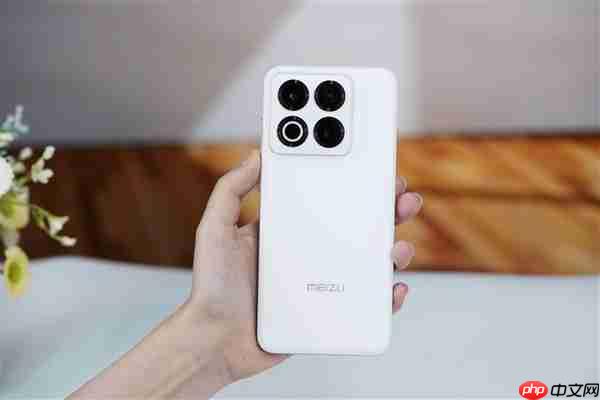 行业唯一四等边白面板!魅族22图赏